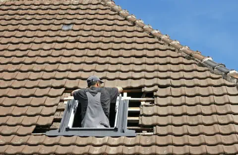Pose de velux - Saint-Gérons